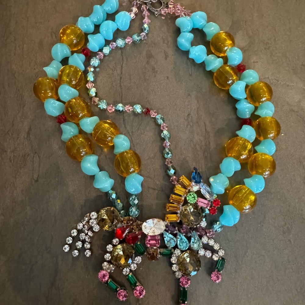 Statement horse necklace from Sumaris